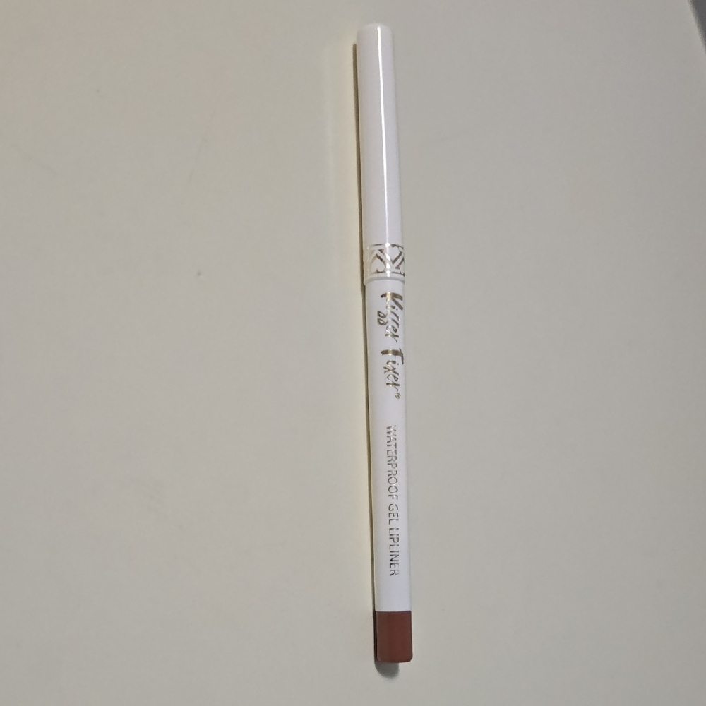 Belle Beauty Kisser Fixer Waterproof Gel Lipliner - Pink Coral Nude